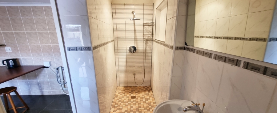 To Let 1 Bedroom Property for Rent in Kensington Western Cape